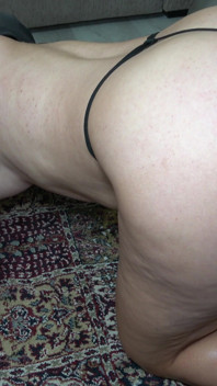 Hijabi madrasta ass rimming e limpeza peluda cu