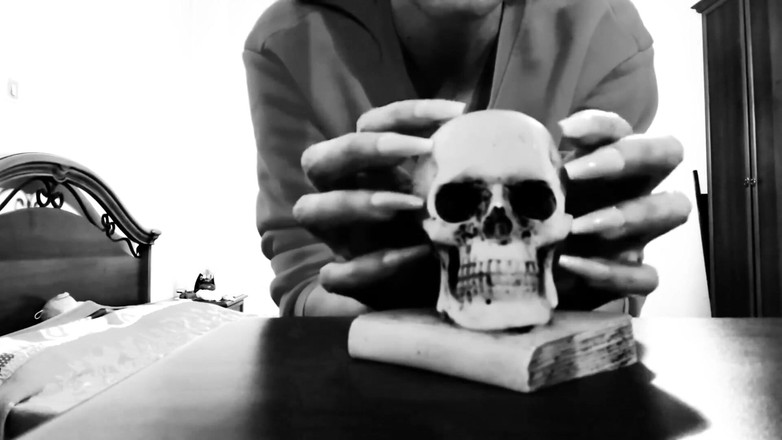 Bergami Melissa: Pitting nehtů v černé a bílé