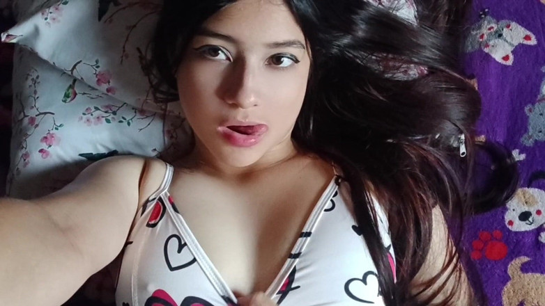 Yuli and tony: 18-letnia Latynoska pokazuje swoje cycki