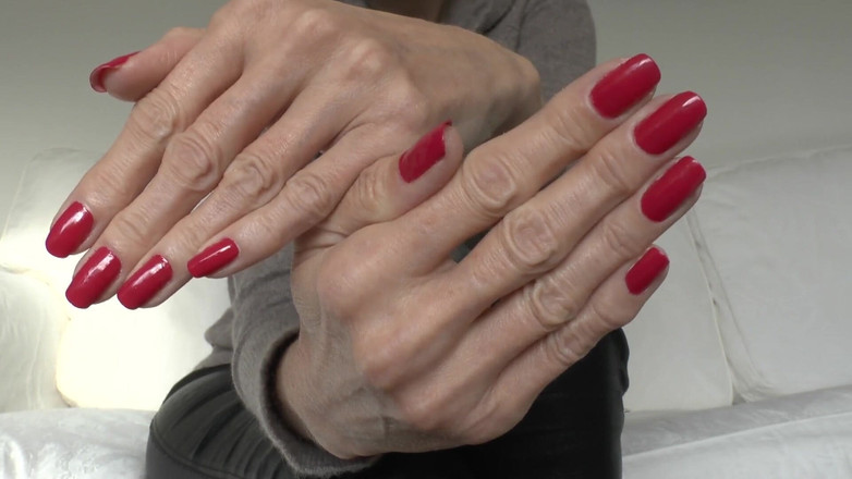 Lady Victoria Valente: 내 빨간 손톱을 숭배하고 자위해! 레이디 빅토리아 발렌테