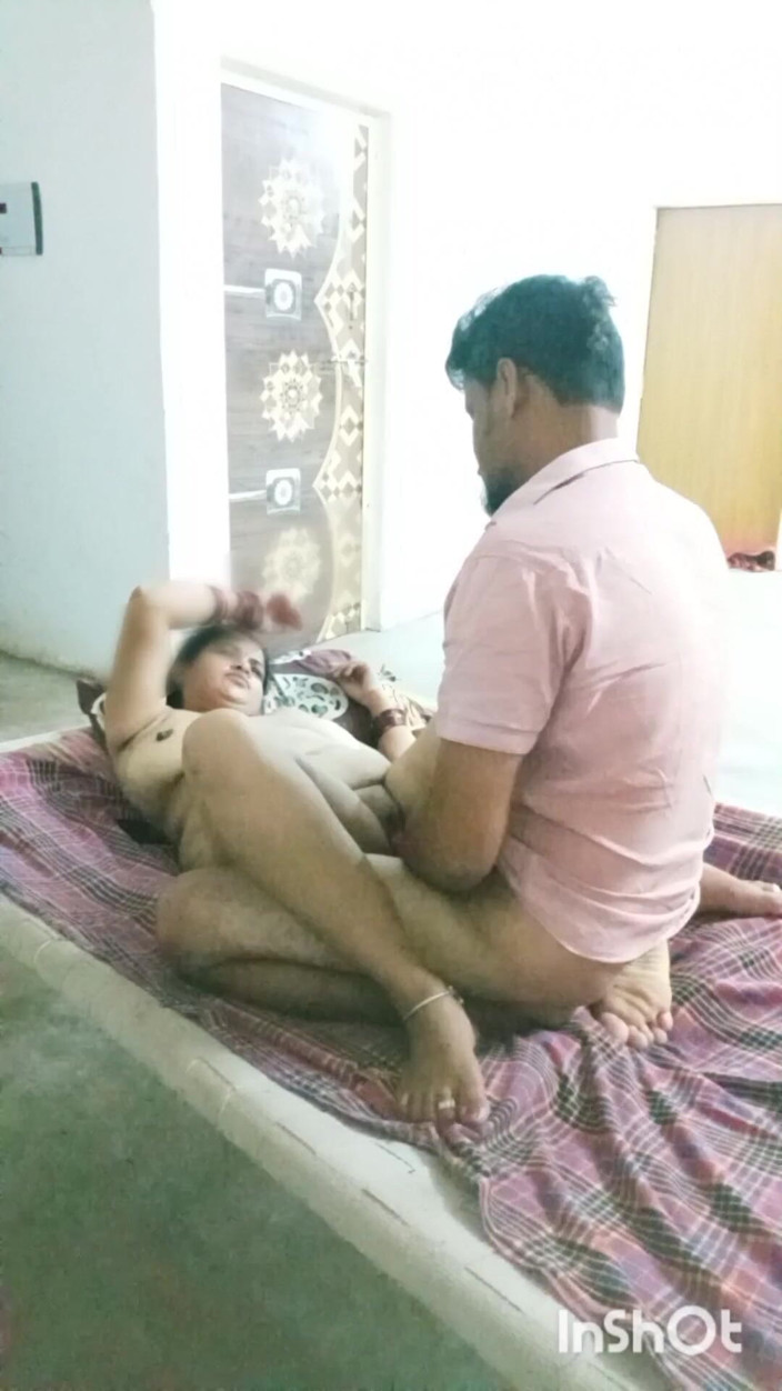 Bed: Desi Indian Housewife Homemade Sex