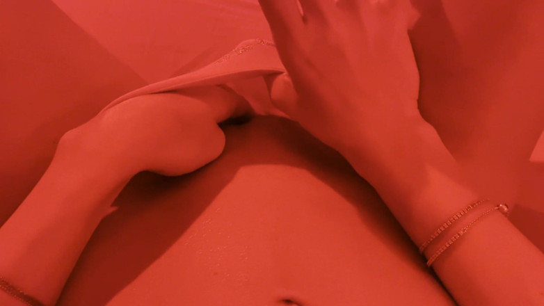 Cathia: Shy girl with a shy orgasm