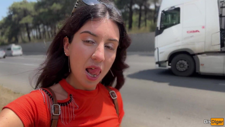 Dis Diger: Crazy Girl Sucking Dick in the Bushes - Huge Facial Cumwalk