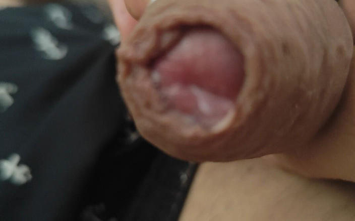 Straight Daddy Club: Hetero tátovo premisa mu pořád teče po žaludu