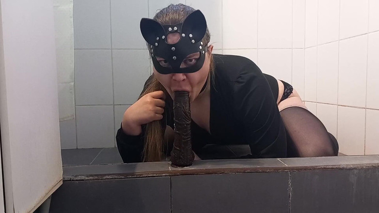 Elise Woods: Maricas curtindo garganta e cavalgando bbc