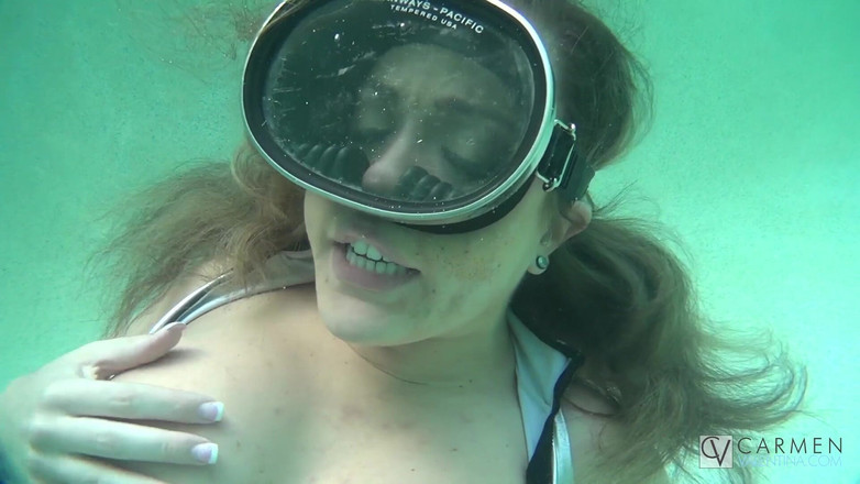 Carmen Valentina: Carmen Valentina水下荡妇