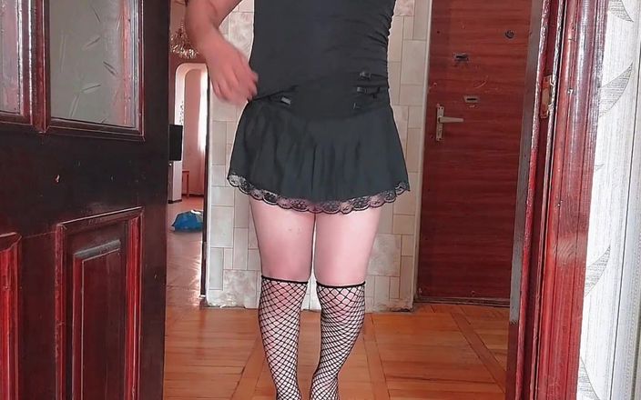 Kitty_Cross: Linda pre corriéndose piernas calientes ladyboy sexy travesti lindo crossdresser