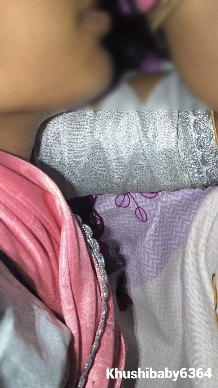 Khushibaby6364: Komal pergi dan mertua bahagia suatu hari, kakak ipar dan...