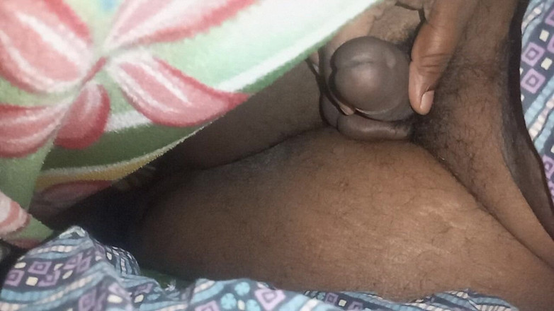 Sweet Indian cock: 인도 마누라 보지를 청소하고 집에서 딜도 섹스로 빨아