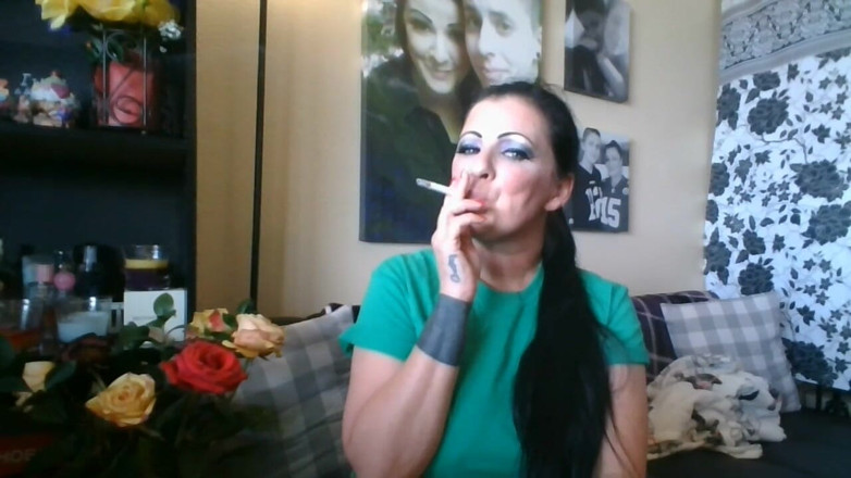Abby Anna: Water chugging &amp; smoking natural