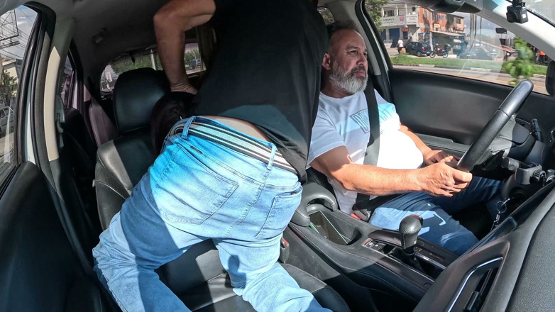 Binho Ted: Carlos Urach Debuts with Two Hot Girls on Ted's Ride