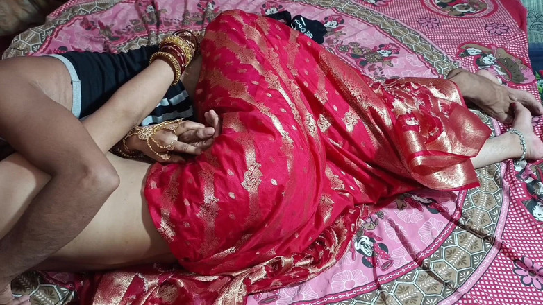 Lalita Singh: Desi bhabhi cantik terlihat merah bersetubuh dengan dever