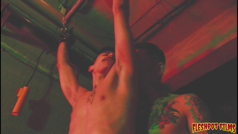 Fleshpot films: Nawiedzenie Axela