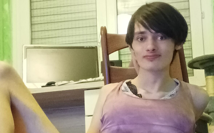 Aliciaquinn: Foda-se sexy menina Aliciaquinn mastrubate no quarto