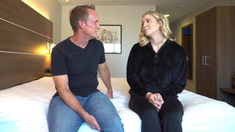 DCTrousersnake: Older Man Dctrousersnake Anal Fucks Sophia Sterling - Early Home Vid...