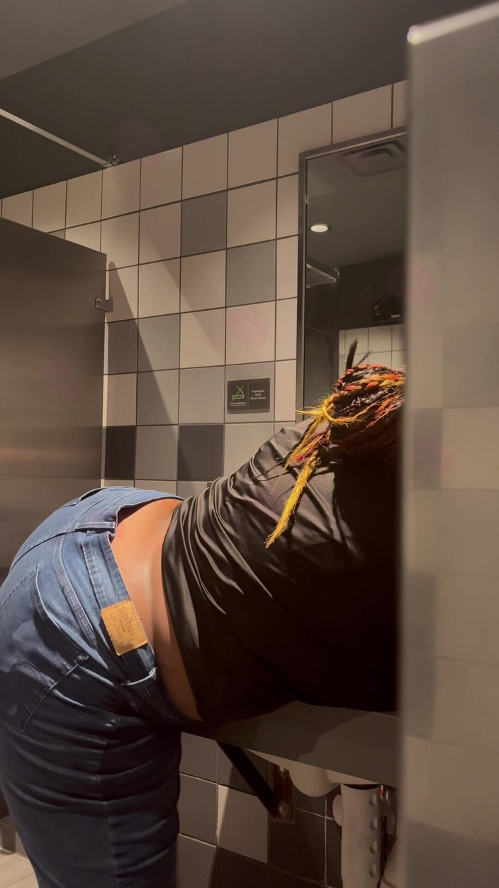 Anye Meshell: Đừng vào đây!