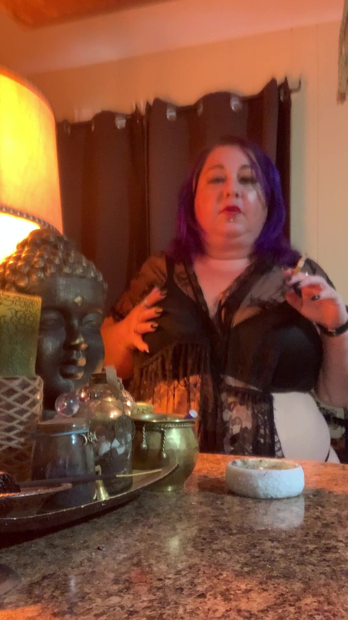 BlancaGirlBBW: Kouř se mnou