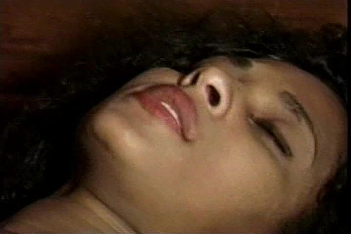 CBD Media: Jolly studente wordt opgepikt en geneukt in haar strakke Afrikaanse...