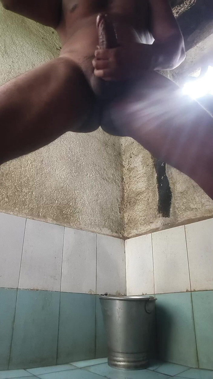 Needajob: 私のペニスなどをしゃぶってくれる人はいますか?