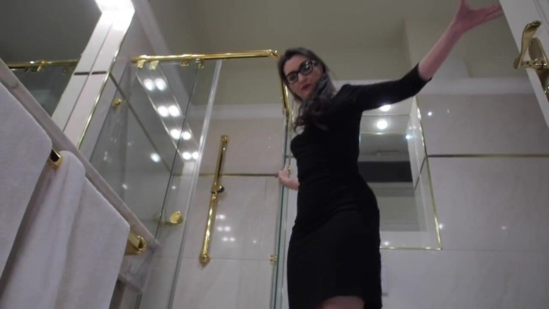 Lady Victoria Valente: High Heels loud steps in the Bathroom - High Heels fetish...