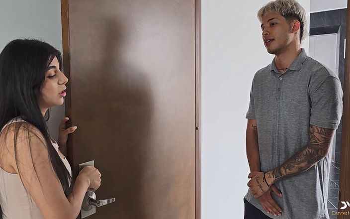 Danner Mendez: Vợ cuckold đụ hàng xóm của cô ấy - Danner Mendez và Jessica...