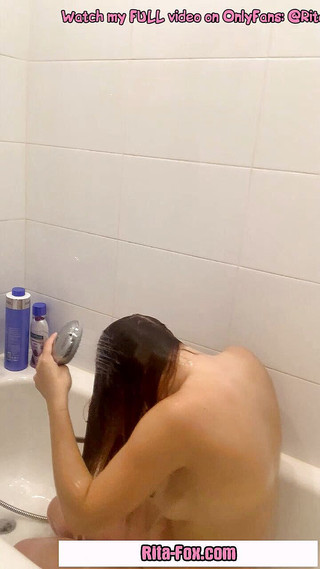 SugarNadya: Я пішов приймати душ і голити свою солодку пизду для фільмів 18 + фінал