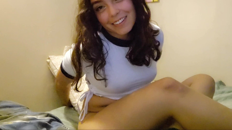 PetiteHorny: Pretty Woman Suka Masturbasi