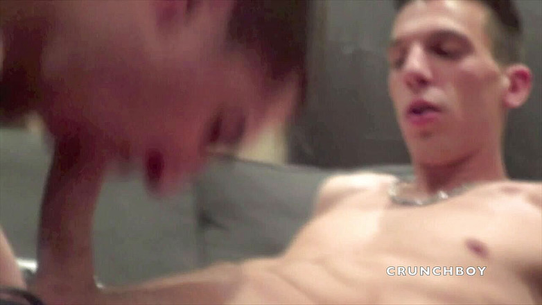 MEN BIG COCKS FUCKERS: Matt被john的大鸡巴搞砸了