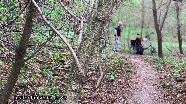 Nick Lewis: Scopata in profondità nei boschi - la troia da crociera ne...