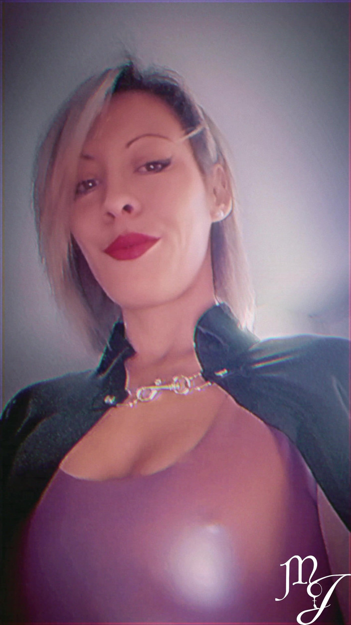 DeesseJulia: Pakaian lateks merah jambu pakaian - Puan Julia