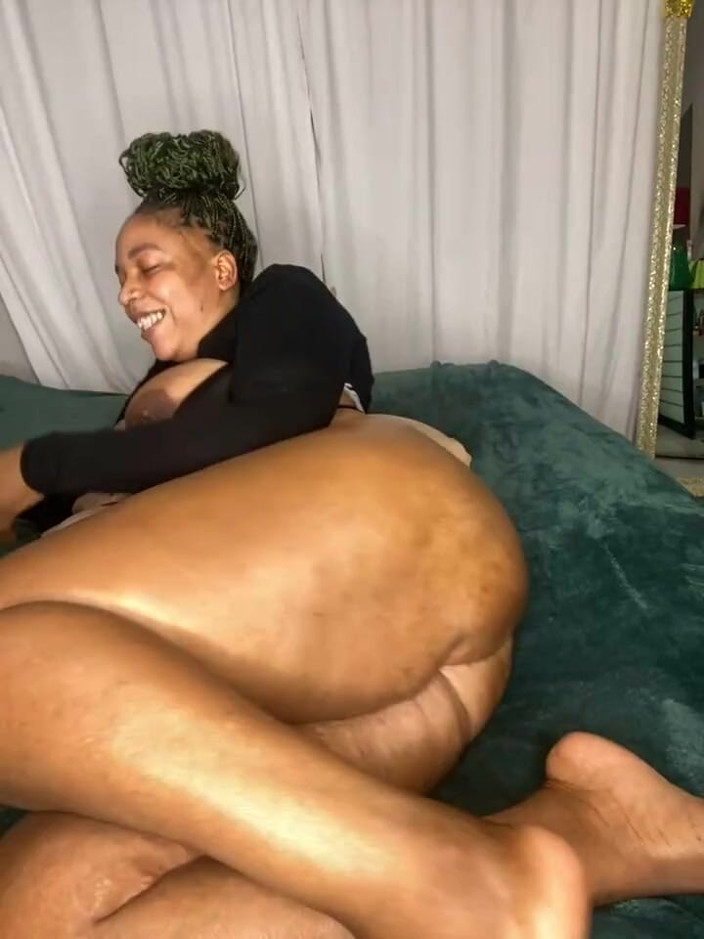 Big black clapping booties: Jack off to Extremely Great, Episode 1004