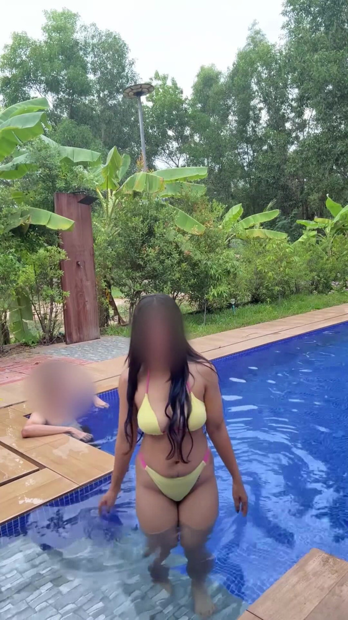 Anonymous Vlogger: Wanna Swim with Us Part-1