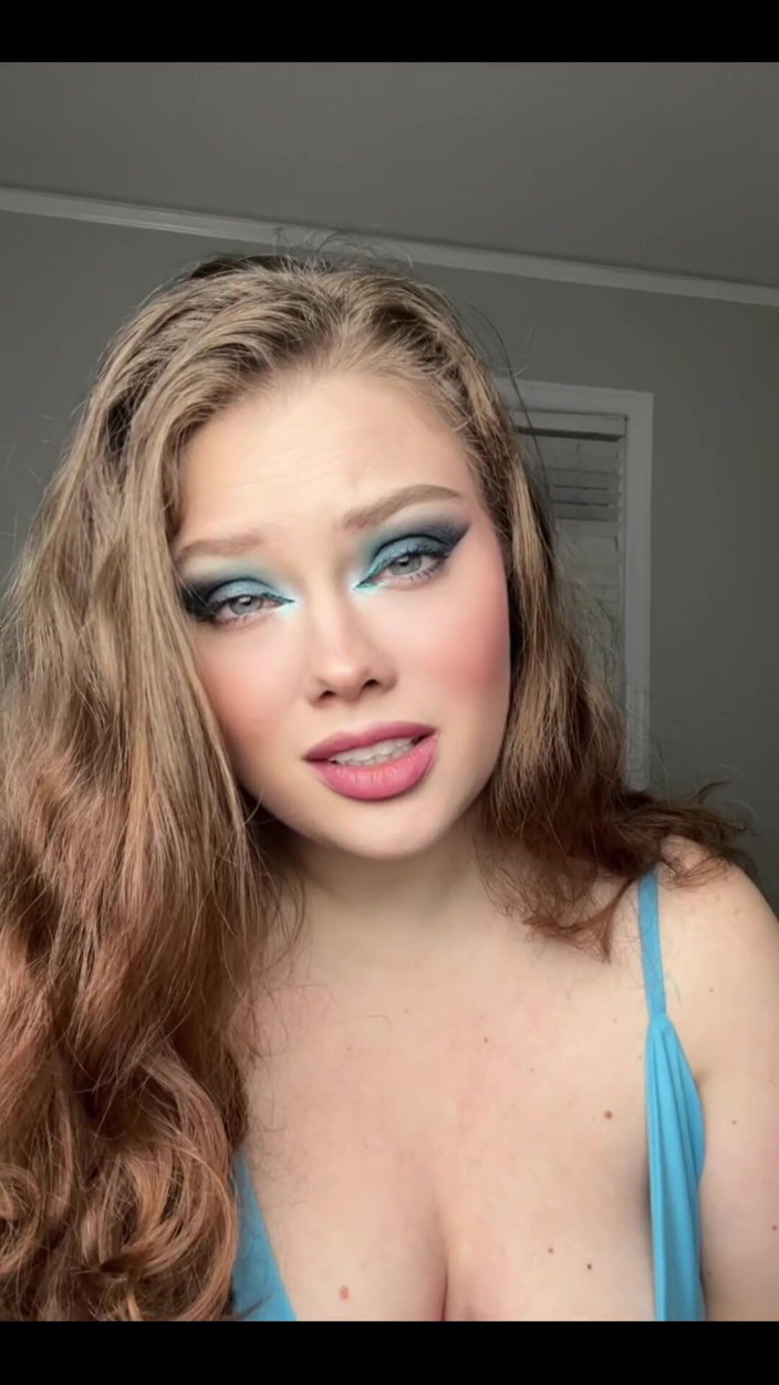 Dirtysecret: Sfw Femdom POV