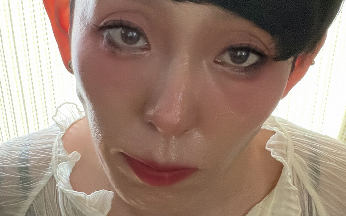 Serina SissyBitch: Japanische sissy-masturbation teil 2