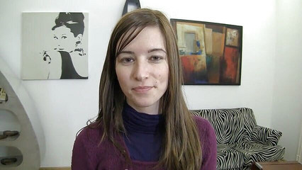 Big Dong Pleasures: Una bella ragazza masturba un grosso cazzo in video con...