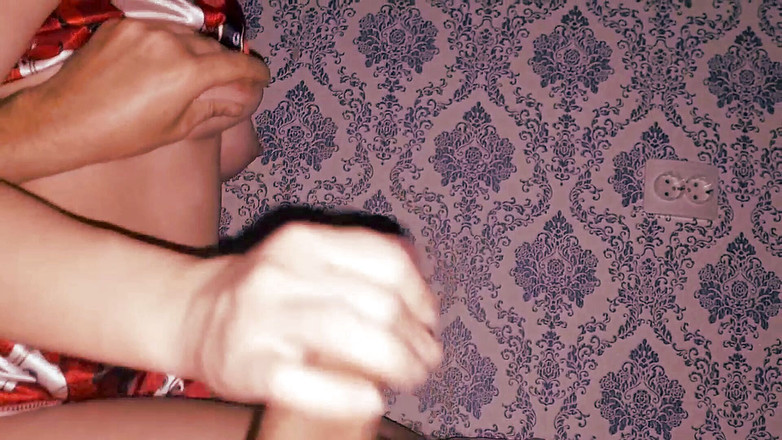 Yosha Moore: 继兄弟实现了他的目标，我是他的继妹，撸管他的鸡巴达到高潮