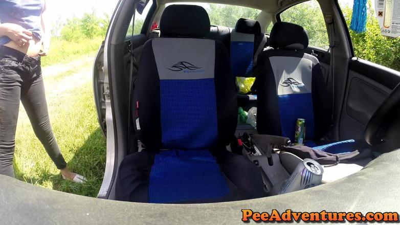 Pee Adventures: Peeing in the car and wetting the chair