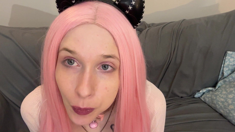 EmoDream1998: Bratty Bubblegum děvka kouří bubliny