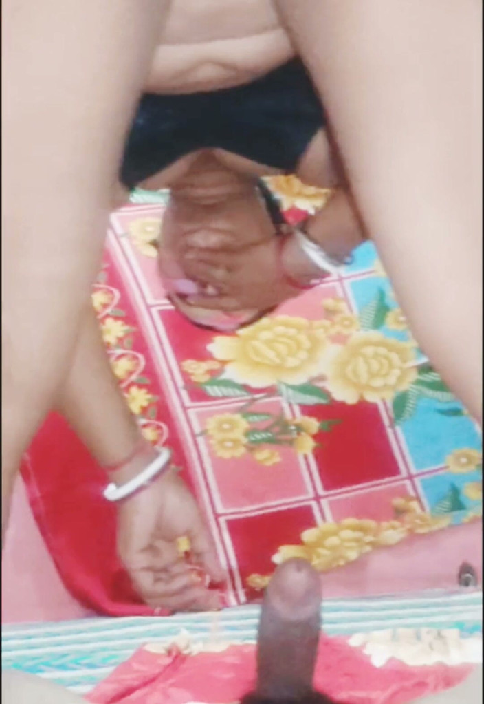 Uttar dinajpur: Mama vitregă se bucură de fiul vitreg