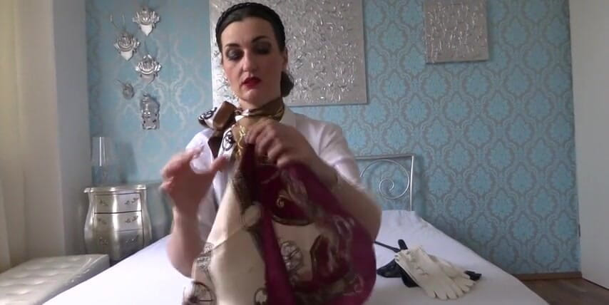 Lady Victoria Valente: JOI instructions from your silk mistress