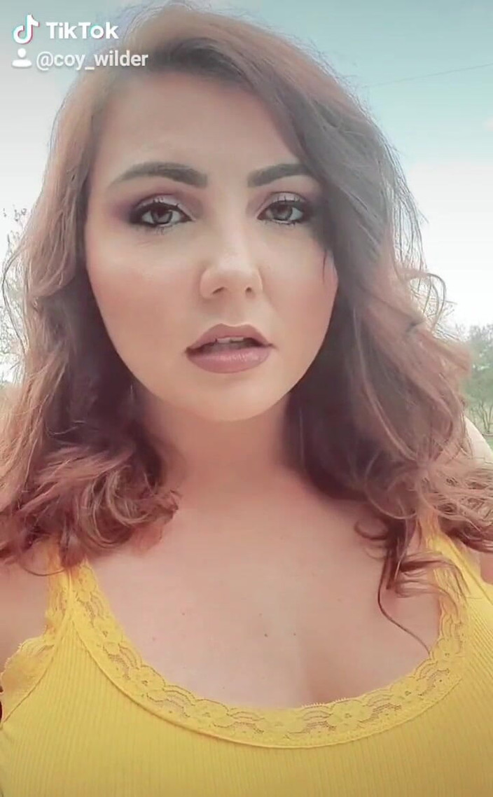 CoyWilder: 我听说有些人在无果中挣扎 11 月雅如何坚持？