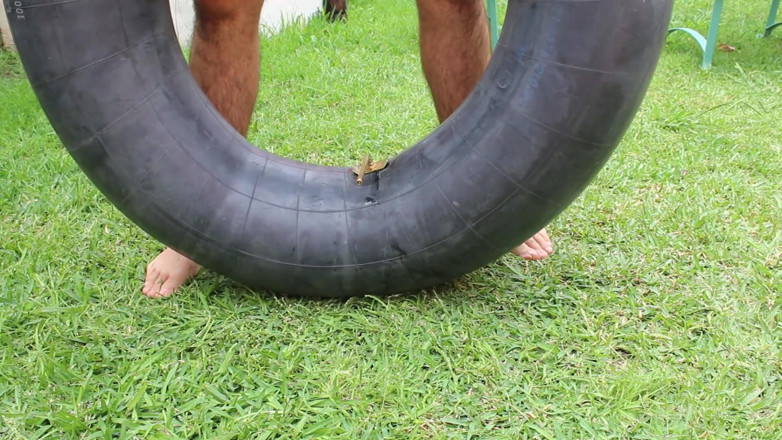 Inflatable Lovers: Innertube