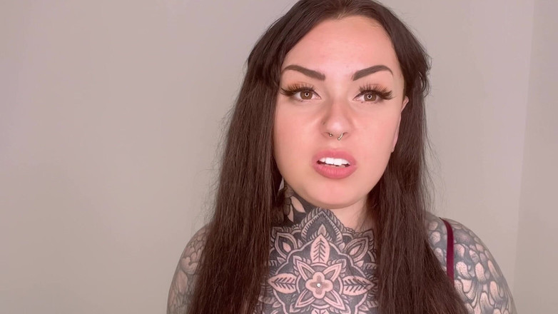 Miss Valentina: お前のチンコは檻に入れられるぞ