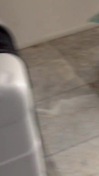 La milftrip la milf tettona kenzie love ha lasciato shockata nell'inb per un dito nel culo