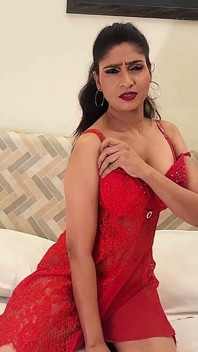 Beroemde Indische actrice uitgekleed en masturbeerde op de casting couch