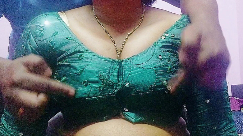 Desi Mohini: Ấn Độ bhabhi làm tình mạnh bạo với cha dượng