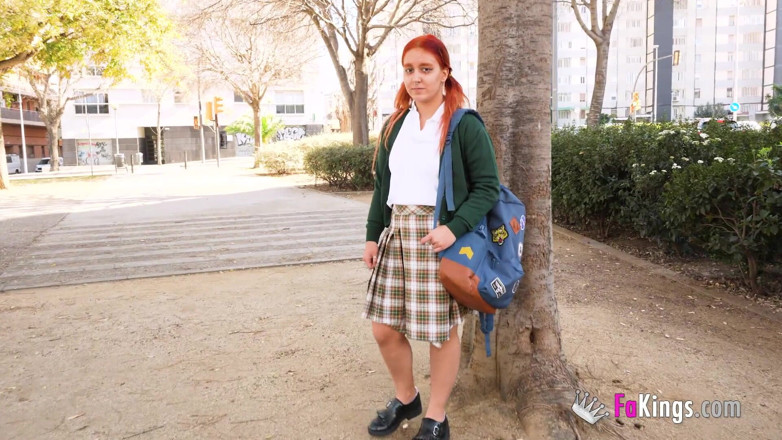 FAKings: 18 Years Old Teen Natalyy Hot Meets and Gets Shocked...