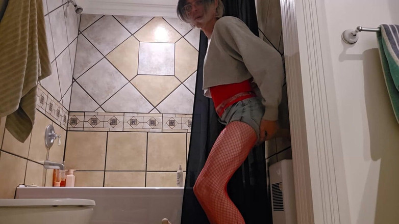 Filomena: Filomena gosta de pau na bunda dela