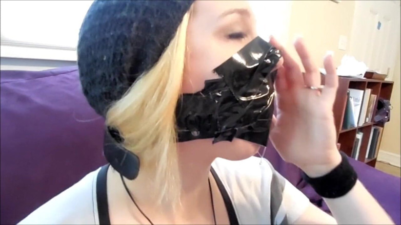 Selfgags classic: 猿轡をはめられた秘密のテラー!