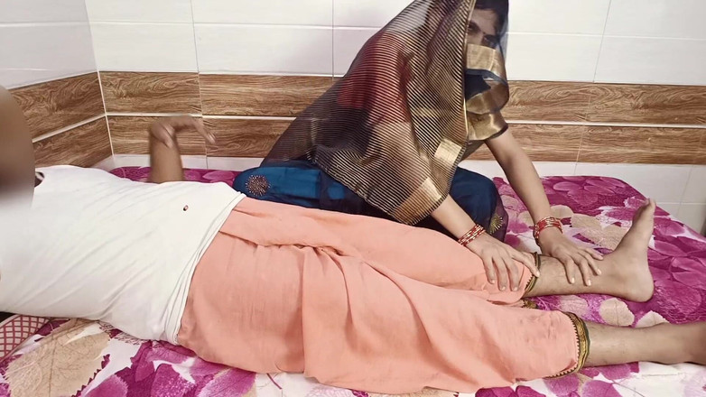 Pyaripooja22: 며느리에게 두꺼운 자지를 빨아준 시아버지